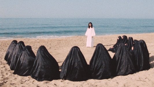 ليلى و الذئاب