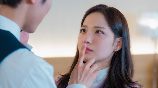 이유있는 양다리 중입니다