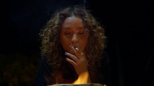 O Último Cigarro De Uma Mulher