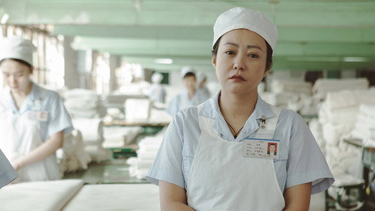 地下美人