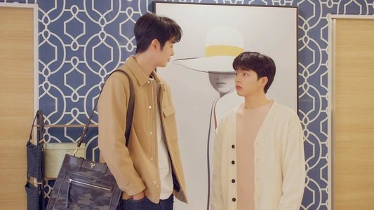 겨울 지나 벚꽃