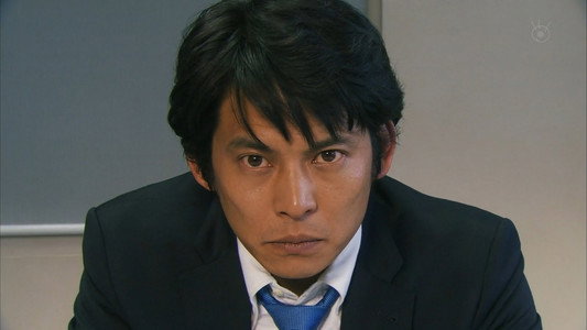 係長 青島俊作 THE MOBILE 事件は取調室で起きている!