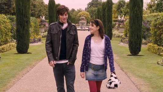 Angus, Thongs and Perfect Snogging