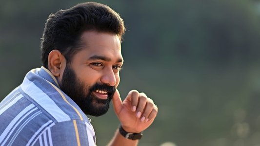 മഹേഷും  മാരുതിയും