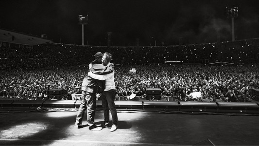 Oasis: Don't Look Back in Anger