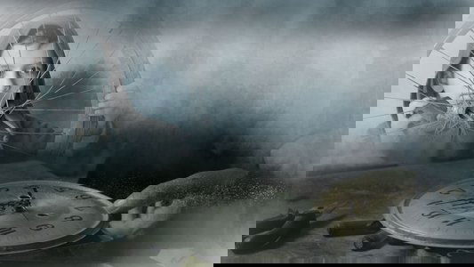 غيوم داكنة