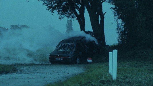 Trois couleurs : Bleu