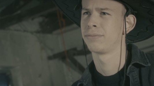 Johnny Kraftmeile gegen die Armee der Super-Reptiloiden