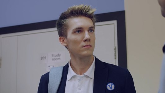 Новенька