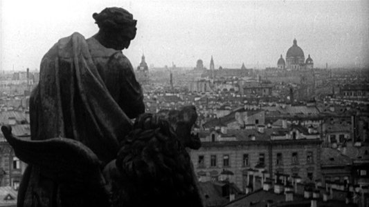Leningrad. Stimmen einer belagerten Stadt