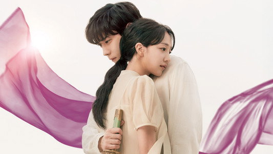 낮에 뜨는 달