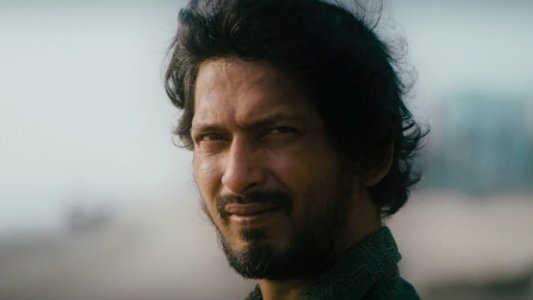 আধখানা ভালো ছেলে আধা মস্তান
