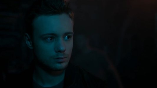 Victor Lessard : Un pas dans l'ombre