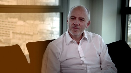 Guerre dans les télécoms : Les Quatre Couleurs du capitalisme