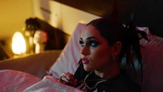 Maggie Lindemann - Knife Under My Pillow