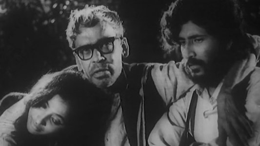 যুক্তি তক্কো আর গপ্পো