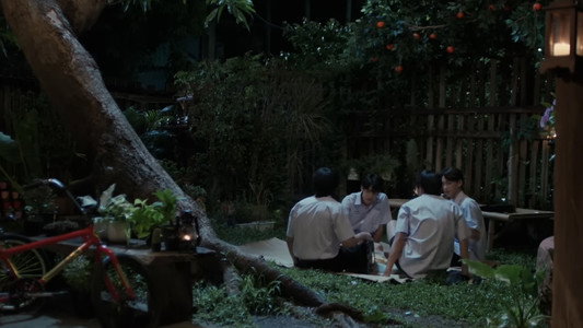 ต้นส้มอยู่บ้านเขา แต่ผลส้มหล่นมาบ้านเราตลอดเลย