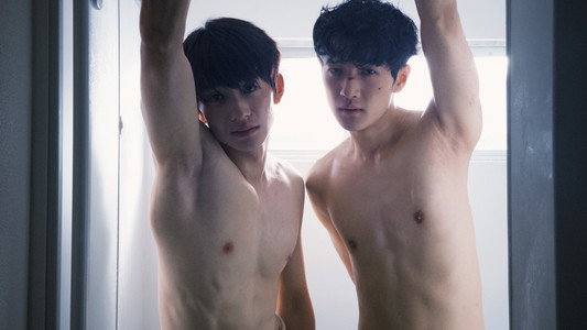 被困在大阪的男孩