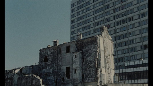 Quelque part, quelqu'un