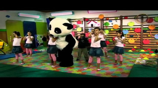 Panda Vai à Escola