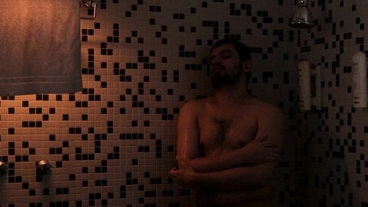Tem Alguém em Casa?
