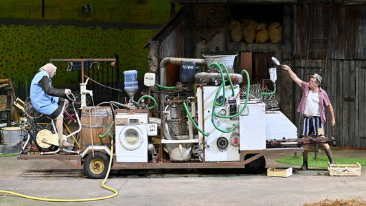 Les Bodin's - Grandeur Nature - La Dernière Des Zénith
