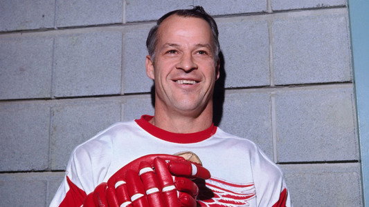 Gordie Howe: Life of a Legend