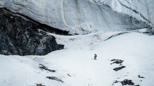 K2: Pierwszy zjazd