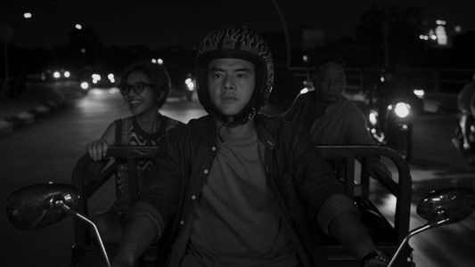 Jatuh Cinta Seperti di Film-Film