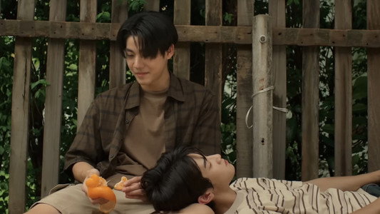 ต้นส้มอยู่บ้านเขา แต่ผลส้มหล่นมาบ้านเราตลอดเลย