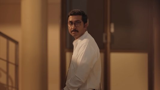 മുകുന്ദന്‍ ഉണ്ണി അസോസിയേറ്റ്സ്™