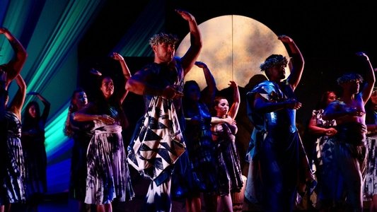 MĀHŪ: A Trans-Pacific Love Story