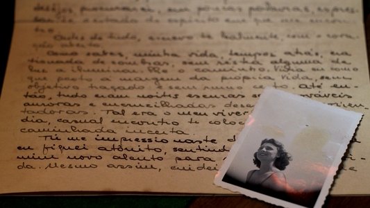 Compram-se Memórias e Cartas de Amor