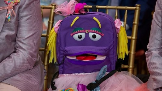Unbreakable Kimmy Schmidt: Kimmy vs. the Reverend