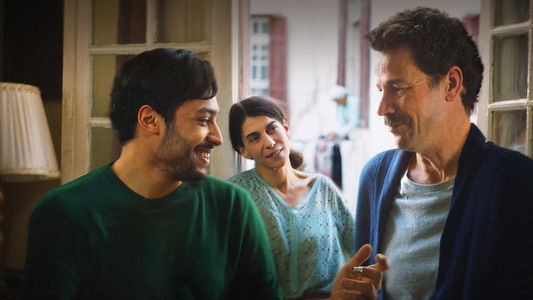 أزرق القفطان