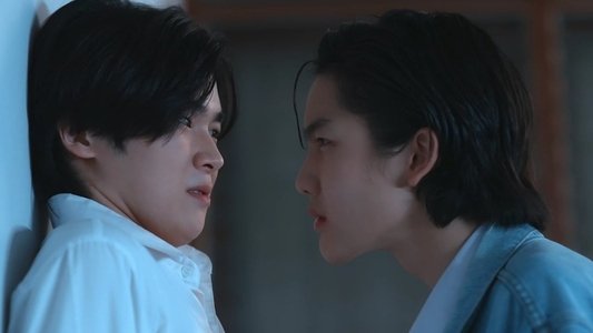 พี่จะตีนะเนย