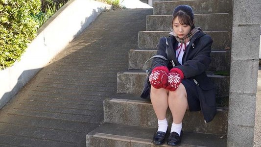 おやじの媚薬凝縮ザーメン膣奥大量注入！ ヤリ部屋軟禁キメセク輪● 中出しされればされるほど快感倍増エンドレスアクメ！ 二葉エマ