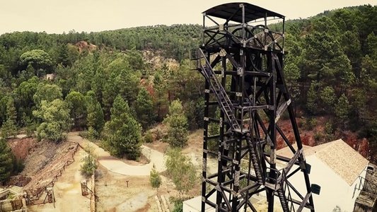 El Decano que Surgió del Cobre