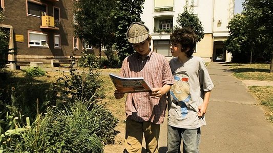 Sherlock Holmes nevében