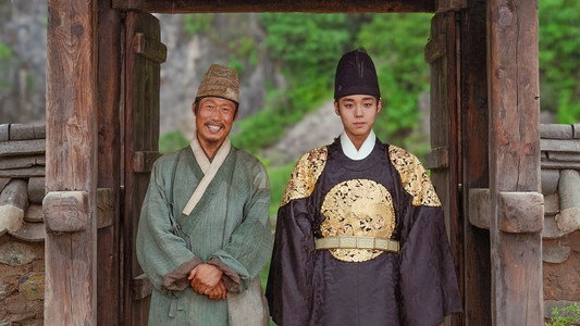 왕과 사는 남자