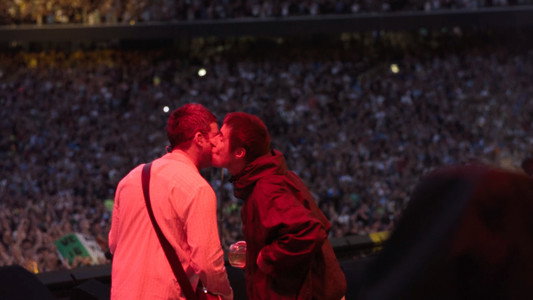 Oasis: Don't Look Back in Anger