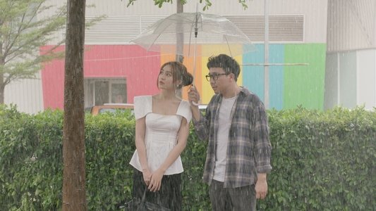 Cua Lại Vợ Bầu