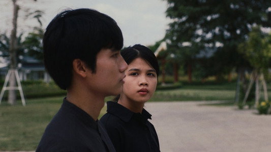 Mắt Nhắm Mắt Mở