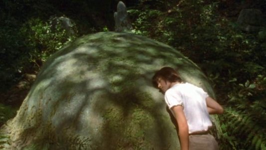 水の中の八月