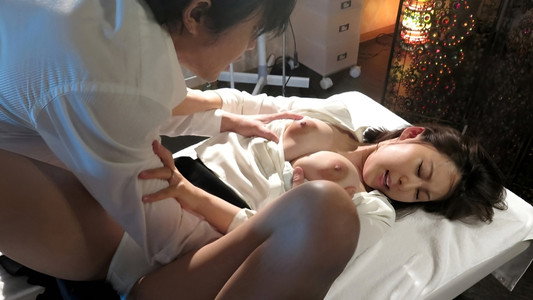あなた、許して…。 ~揉みしだかれた美乳~。 松下紗栄子