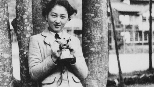 L'Impératrice Michiko, la force du roseau