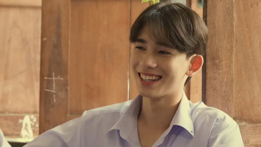 ต้นส้มบ้านเขา แต่ผลส้มหล่นมาบ้านเราตลอดเลย