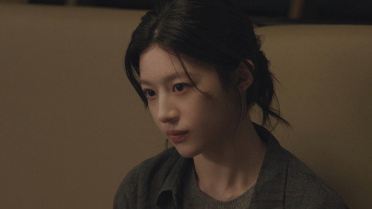 모두가 자신의 무가치함과 싸우고 있다