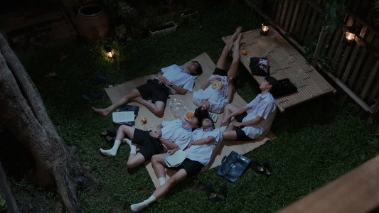 ต้นส้มอยู่บ้านเขา แต่ผลส้มหล่นมาบ้านเราตลอดเลย