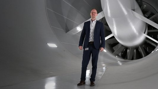 Superstructures: Engineering Marvels